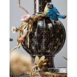 Ваза черная фарфоровая с  узором и бронзовым декором в виде веток с фарфоровой птичкой и цветами Eden Garden варинант исполнения - 3 | Loft Concept в Казани