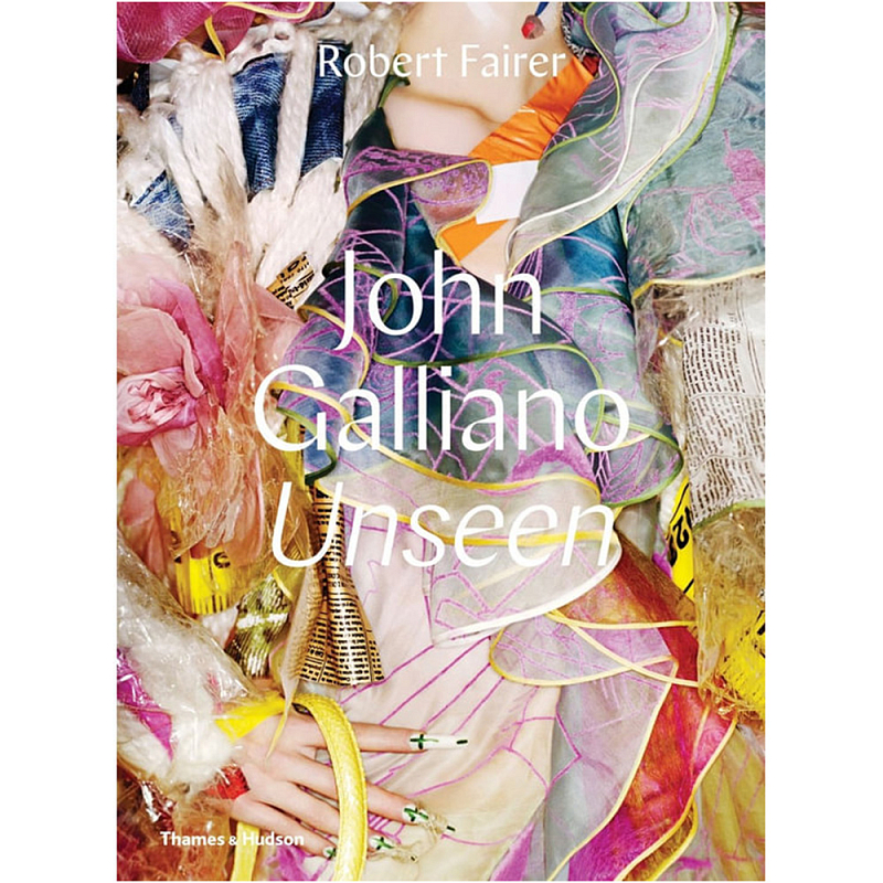 John Galliano: Unseen  в Казани | Loft Concept 