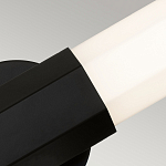 Бра для ванных комнат вертикальное с длинным белым матовым плафоном в форме шестиугольника на круглом основании Hinkley варинант исполнения - 17 | Loft Concept в Казани