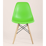 Пластиковый стул на ножках из массива бука Eames Light Green варинант исполнения - 4 | Loft Concept в Казани