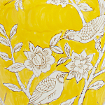 Настольная лампа желтая с изображением белых птиц Flight Among Acacia варинант исполнения - 6 | Loft Concept в Казани