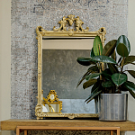 Зеркало настенное в раме бежевого цвета с эффектом старины Classic Ornament Mirror варинант исполнения - 2 | Loft Concept в Казани