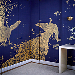 Обои ручная роспись в стиле Арт-деко Whistler Peacocks Colourway SC-100 on Empire Blue dyed silk варинант исполнения - 2 | Loft Concept в Казани