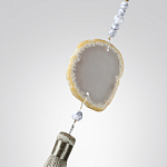 Подвесной светильник с шарообразным плафоном из белого стекла с подвеской из камня и кисточкой Agatelle варинант исполнения - 7 | Loft Concept в Казани