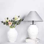 Декоративная ваза белая керамическая с абстрактным объемным декором Molecule Collection варинант исполнения - 4 | Loft Concept в Казани