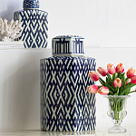 Ваза с крышкой и графическим узором в сине-белых цветах Blue & White Ornament  варинант исполнения - 6 | Loft Concept в Казани
