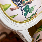 Стул светло-серый из натурального бука с изображением птиц и цветов Blooming Birds Red  варинант исполнения - 4 | Loft Concept в Казани