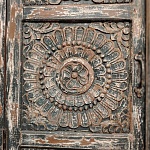 Индийский шкаф с орнаментом резьба из дерева Indian Antique Furniture  варинант исполнения - 1 | Loft Concept в Казани