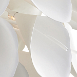 Люстра белая каплевидной формы из цветков лилии White Natural Lines варинант исполнения - 3 | Loft Concept в Казани