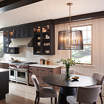 Люстра цвета латунь с 6-ю лампами свечами внутри цилиндрического абажура из черных металлических реек Kichler варинант исполнения - 8 | Loft Concept в Казани