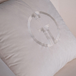 Кресло велюровое оттенка слоновой кости с простроченной спинкой Perfect Comfort варинант исполнения - 2 | Loft Concept в Казани