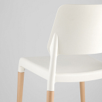 Пластиковый стул на ножках из массива бука Ferret White варинант исполнения - 7 | Loft Concept в Казани
