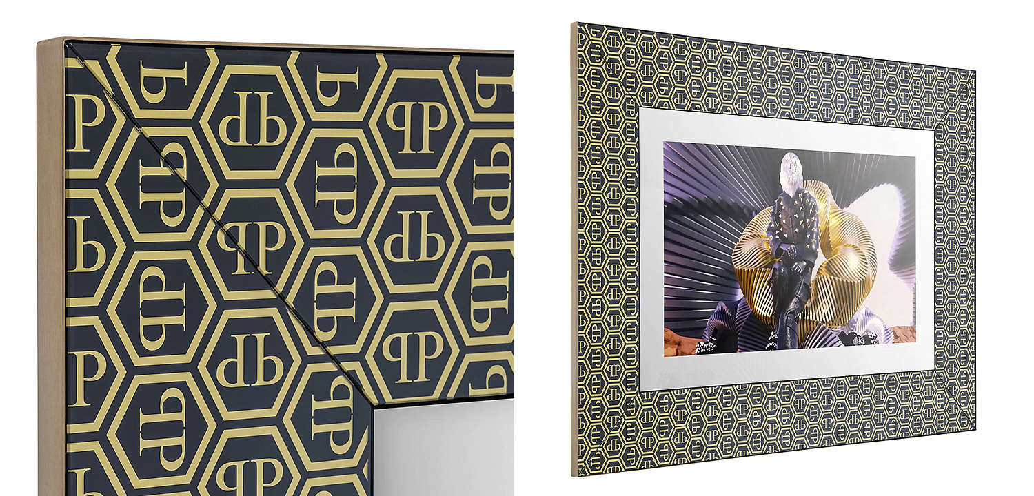 Экран Philipp Plein PP GLASS NFT L 43 дюйма Экран Philipp Plein PP GLASS NFT L 43 дюйма - Loft-Concept в Казани