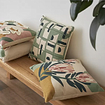 Подушка с цветочным принтом Blooming Elegance Lily варинант исполнения - 6 | Loft Concept в Казани