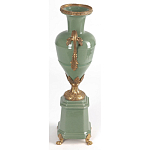 Ваза зеленого цвета из фарфора на высокой подставке с бронзовыми ручками Eden Garden porcelain and bronze варинант исполнения - 3 | Loft Concept в Казани