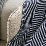 Плед из шерсти мериноса темно-синего цвета 130×180 см Indigo Waves варинант исполнения - 4 | Loft Concept в Казани