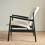 Кресло с каркасом и ножками из древесины и мягкими сиденьем и спинкой Venice варинант исполнения - 4 | Loft Concept в Казани