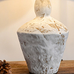 Настольная лампа с керамическим фактурным основанием и тканевым абажуром Eastern Tale варинант исполнения - 4 | Loft Concept в Казани