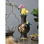 Ваза черная фарфоровая с  узором и бронзовым декором в виде веток с фарфоровой птичкой и цветами Eden Garden варинант исполнения - 2 | Loft Concept в Казани