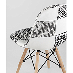 Пластиковый стул на ножках из массива бука Eames Черно-Белый Пэчворк варинант исполнения - 3 | Loft Concept в Казани