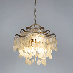 Люстра подвесная с белыми перламутровыми подвесками и изогнутыми золотистыми элементами Диаметр 50 см SHELL Chandelier варинант исполнения - 2 | Loft Concept в Казани